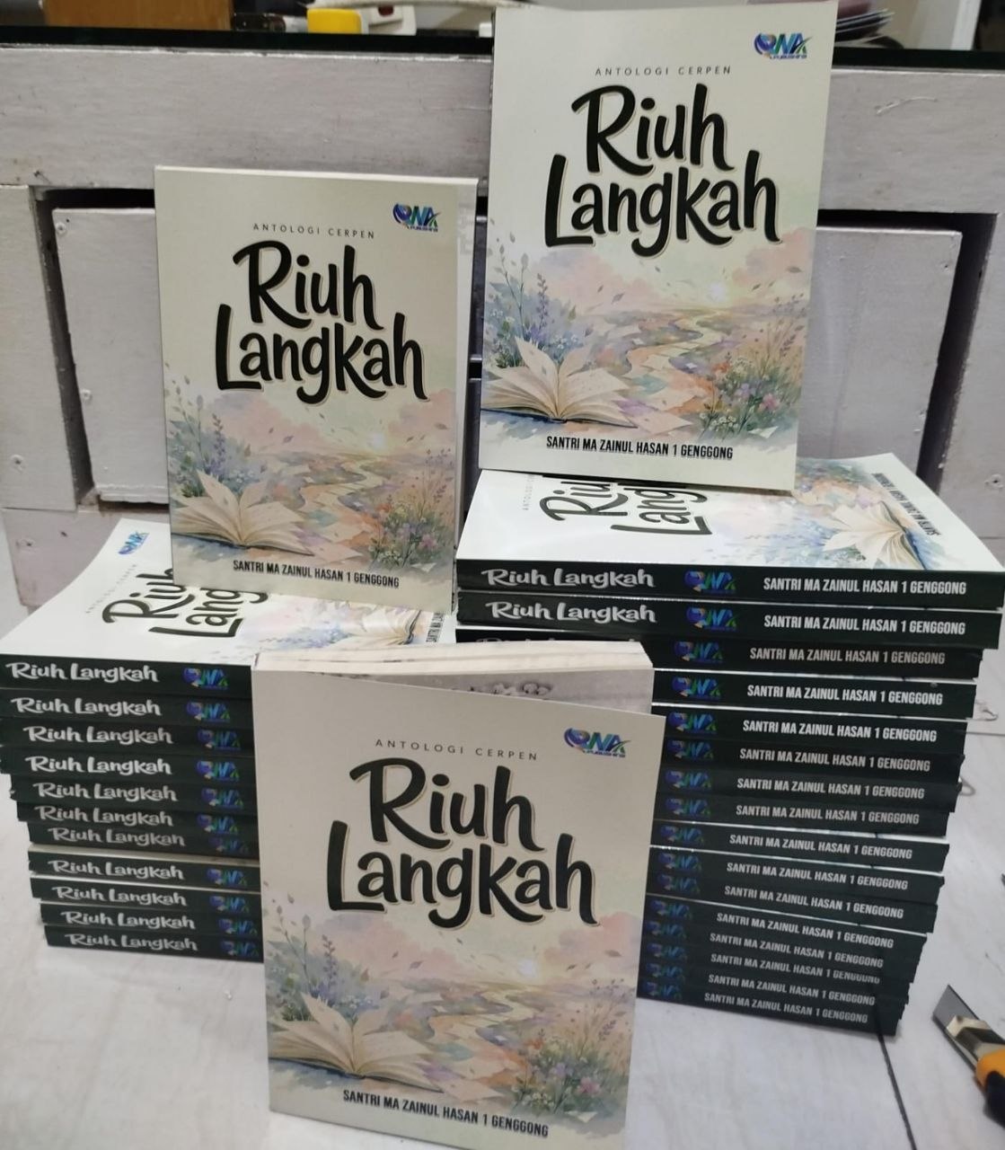 “Riuh Langkah”, Buku Antologi Cerpen Karya Santri MA Zaha 1 Genggong